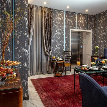 רומא The Inn At The Spanish Steps Luxury Collection - Mario De' Fiori Suite מראה חיצוני תמונה